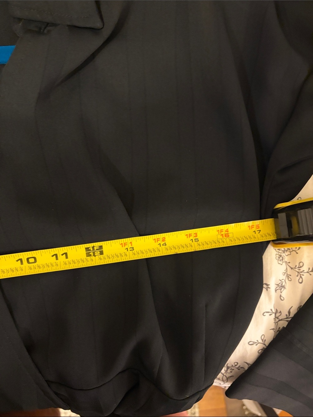 Banana Republic Black Wrap Midi Robe small - Picture 9 of 10
